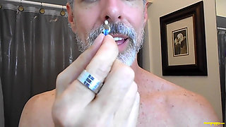 Giant Armpit Sniffer - Daddy Giant 13