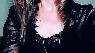 Merciless MILF goddess showing off long sharp fingernails