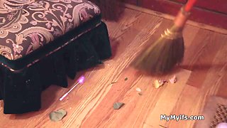 Magic mirror makes the queen arousing