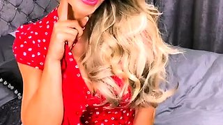 Amateur Milf Peeing Through Lacie Panties