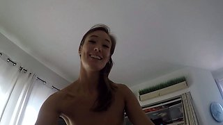 Czech amateur toys her tight muff