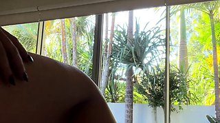 amateur raintree03 flashing ass on live webcam