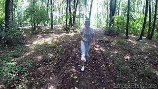 Pee attempts in the forest