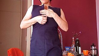 Webcam milf with breast milk live hardcore masturbate