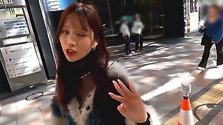 スレンダー美形ギャルが手マンで腰ピクピク快感悶絶ラブラブエッチ