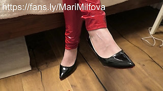 Found a Slutty MILF on Tinder and Seduced Her with a Lollypop