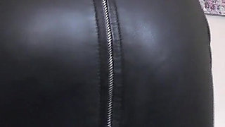 Be My Leather-clad Ass Sniffer! Lady Victoria Valente