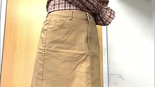 Guinea Pig Health Exam - Speculum Test by a Perverted Doctor Targeting New Workers - Ep1