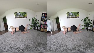 Strenge Sportlehrerin Lässt Dich Spritzen! - Sexlikereal