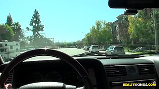 Yammy hussy emotional porn scene
