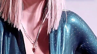 Curvy Sexy MILF with Big Ass in Latex Rubber Catsuit