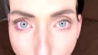 Webcam fun mature brunette with toys cum on cam