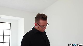 Kate Kennedy's 4k Obsession: Fingering & Big Cock