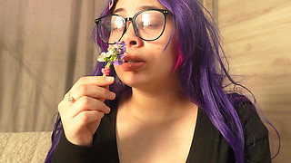 Sneezing Nonstop After Smelling This Flower It Escalated Fast