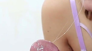 Blowjob of a Sexy Tiny Hottie