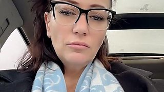 MILF Showing Her Tits in the Car