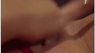 Virgin Teen Quietly Fucks Her Pussy With Hairbrush Until She Squirts