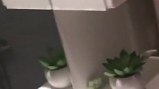 Come with me to bathroom do make up for pin up