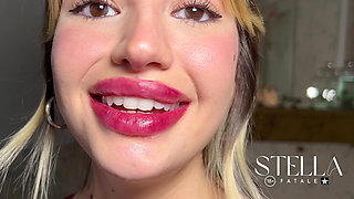 Raspberry - Lip Trembling Red Lipstick - Slow Motion