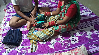 Morning Me Kapde Bechne Wali Garib Ladki Ko Pese Dekar Choda