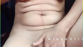 Indian Cute College Girl Squirts and Fingers Her in the Home