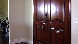 Amateur blonde blowjob and big messy facial on face