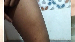 Desi bhabhi dancing before fuck her husband's dick