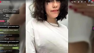 Brunette Solo Webcam Masturbation