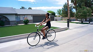 Cyclist Sweat Leads To Shower Sex With Mick Blue, Destiny Mira - Brazzers