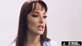 Up Close - How Women Orgasm With Big Titty Milf Lexi Luna Full Scene
