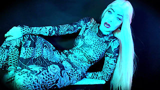 The Punishment for a Cheating Husband Is That He Becomes My Toilet - Caviar Edition