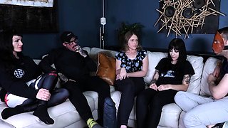 Amateurs Filming Group Sex