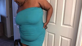 Trina Foxx makes you submit and worship her booty while you clean her feet