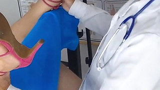 Underground Gynecologist Leaves Hot Patient with Wet Pussy!