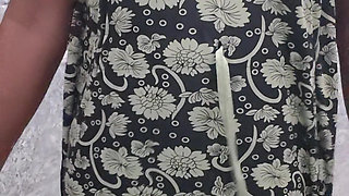 Urine closeup & Ass show