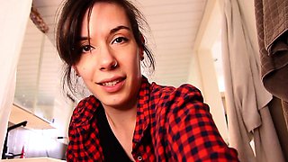 MissMiserlou - Mama Gives You A Bath - Handjob SPE SPH