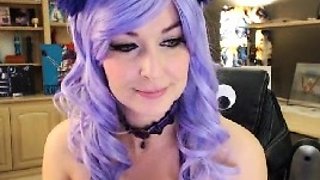 Big boob babe masturbating