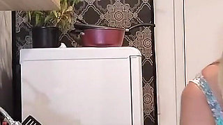 Mamãe De Empregada, Fudendo a Cabeça Do Cabaco