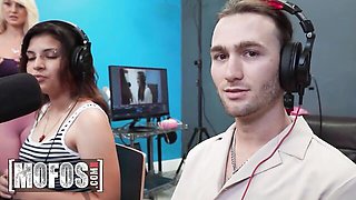 Unattainable Johnny Love and Bree Brooks - round ass porn - Mofos
