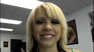 Teen blonde fucking hard on her casting