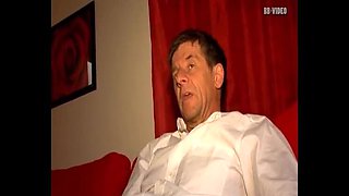 German Slut Sexy Susi Loves Cock - Outdoor Blowjob & Cumshot