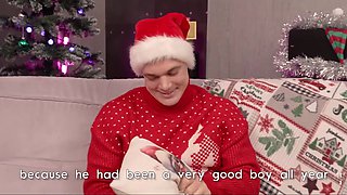 Lucky dude gets this lovely young asian chick with a slender body as the best present for Christmas