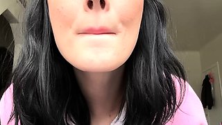 Webcam fun mature brunette with toys cum on cam