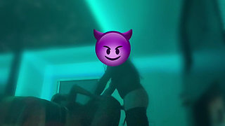 She Likes to Twerk Before Getting Fucked