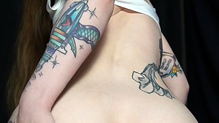 Petite small tit babe with perfect pussy masturbates