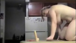 Arab Girl Shows Her Big Ass