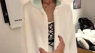 Hottest Asian big bust babe blowjob