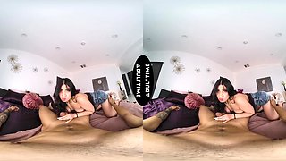 UP CLOSE VR - Latina Hotty In Arse Cutoffs Mila Milkshake Gives Dirty Blow & Rails Salami POINT OF VIEW
