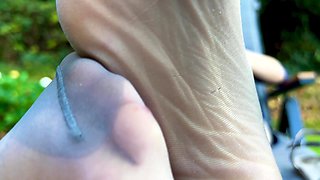Linsey Dawn solo foot fetish