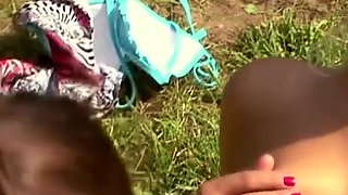 FKK outdoor lesbian like to play